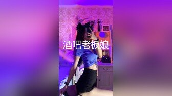   爆乳黑丝大屁股颜值不错的御姐深夜酒店榨精小哥哥  道具玩弄骚穴呻吟 口交大鸡巴对着镜头后入抽插浪荡呻吟