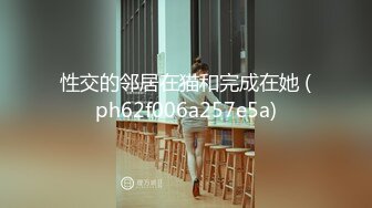  小李寻欢酒店约操骚熟女，掏出奶子吸吮狂揉穴，先给屌刮毛再操，双腿肩上扛大力输出