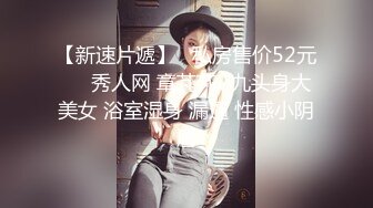   微胖丰满韵味少妇啪啪女上位无套操穴，半老徐娘很有味道，最后边打飞机一边深喉爆一嘴