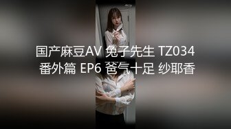   熟女阿姨吃鸡啪啪 我不喜欢这个姿势 你来干我吧 阿姨喜欢被人操的感觉 怼的很舒坦 奶子哗哗